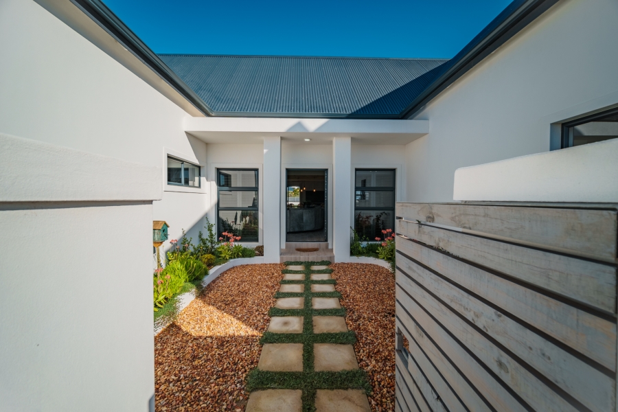 4 Bedroom Property for Sale in St Francis Links Eastern Cape